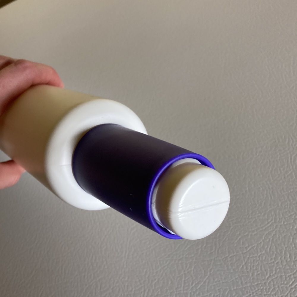 New Tupperware, rolling pin - Picture 5 of 5